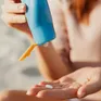 "Loạn thông tin" với kem chống nắng giả trên thị trường