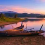 Ngắm hoàng hôn rực rỡ trên hồ Suối Trầu bình yên