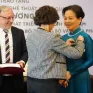 Tiến sĩ Ngô Phương Lan vinh dự nhận Huân chương Văn học Nghệ thuật của Pháp