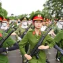 Khối nữ chiến sĩ cảnh sát đặc nhiệm tham gia nhiệm vụ A80 miệt mài luyện tập dưới cái nắng gay gắt