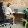 Cảnh báo ngồi lâu gây teo não, suy giảm nhận thức