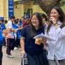 Ngày thi đầu tiên vào lớp 10 tại Hà Nội: Đề thi dễ thở, thí sinh rạng rỡ