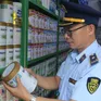 Phát hiện kho hàng lậu nằm ngay giữa trung tâm Hà Nội