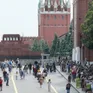 Người Nga viếng Lenin trước khi lăng đóng cửa trùng tu