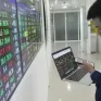 VN-Index chưa thể chinh phục mốc 1.350 điểm