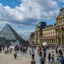 Vì sao bảo tàng được ghé thăm nhiều nhất thế giới Louvre đóng cửa?
