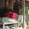 Hàng nhái, hàng trôi nổi len lỏi vùng cao